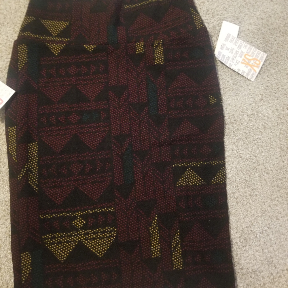 Lularoe x small Cassie skirt nwt